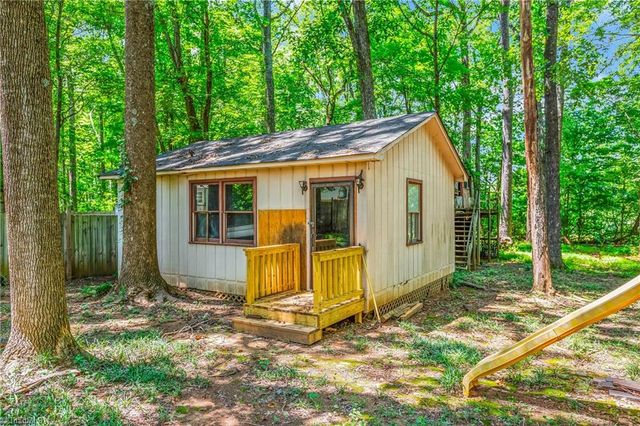 1279 Piney Grove Road, Kernersville, NC 27284