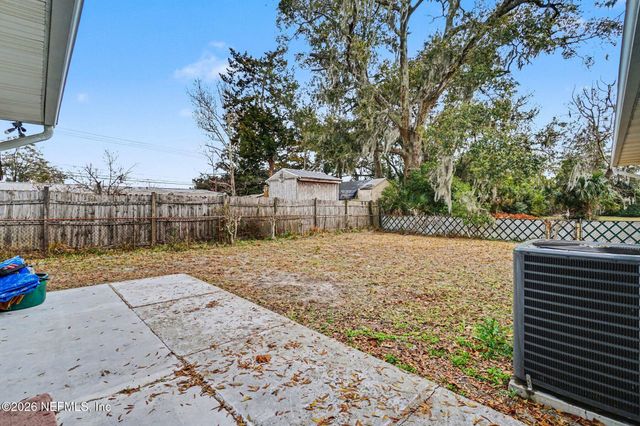 11211 HARLAN Drive, Jacksonville, FL 32218