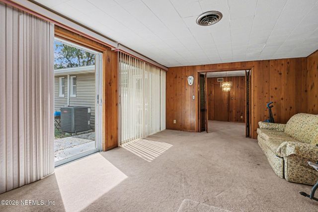 11211 HARLAN Drive, Jacksonville, FL 32218