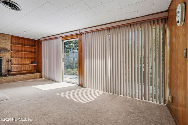 11211 HARLAN Drive, Jacksonville, FL 32218