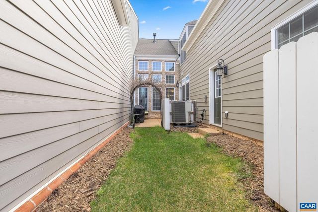 3432 ROWCROSS ST, Crozet, VA 22932