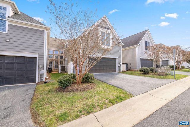 3432 ROWCROSS ST, Crozet, VA 22932