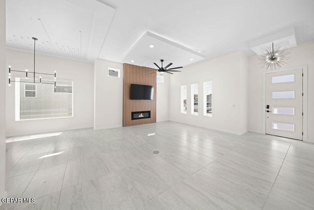 621 Paseo Campanero Street, Horizon City, TX 79928