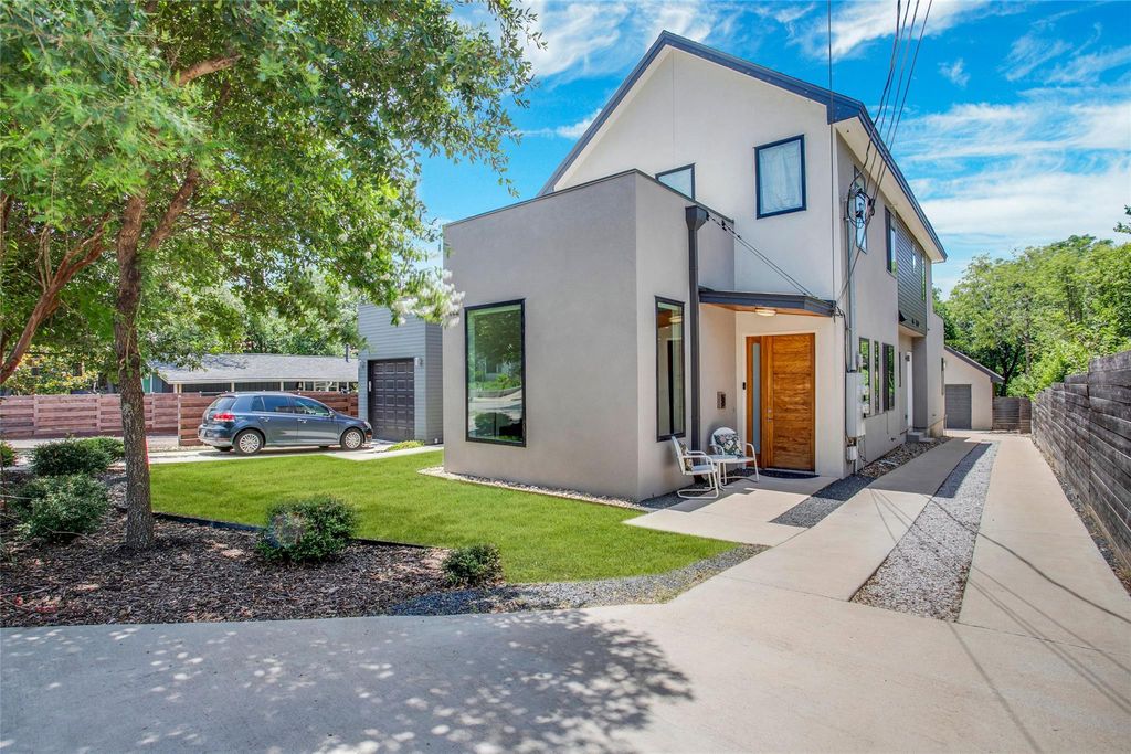 5402 Woodrow Ave B, Austin, TX 78756
