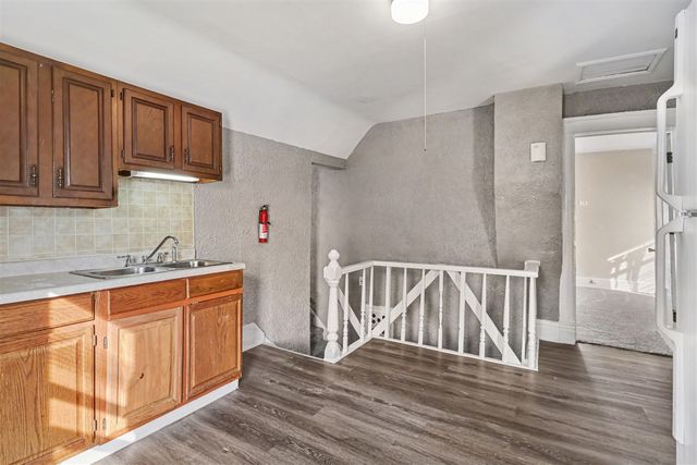1415 Sherwood Avenue, Kalamazoo, MI 49048