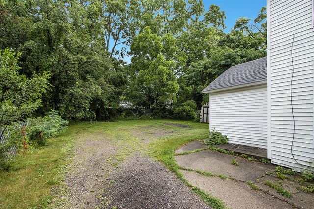 1415 Sherwood Avenue, Kalamazoo, MI 49048