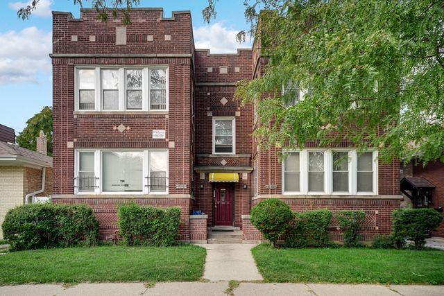 8150 S Clyde Avenue, Chicago, IL 60617