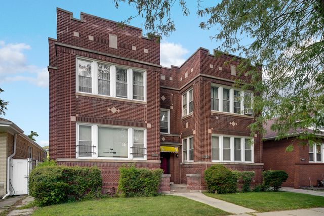 8150 S Clyde Avenue, Chicago, IL 60617