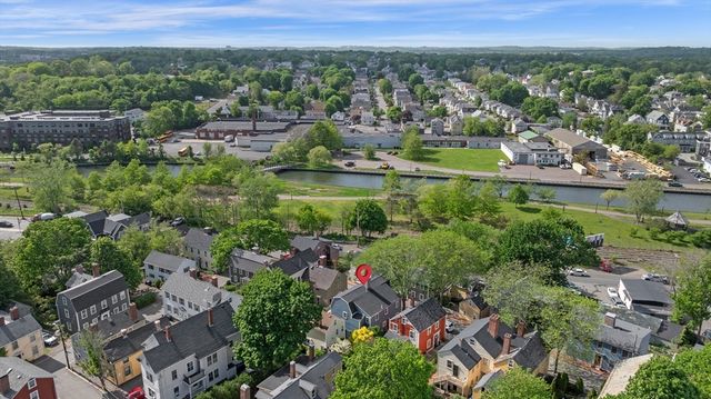 15 River St, Salem, MA 01970