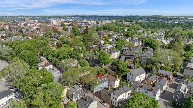 15 River St, Salem, MA 01970