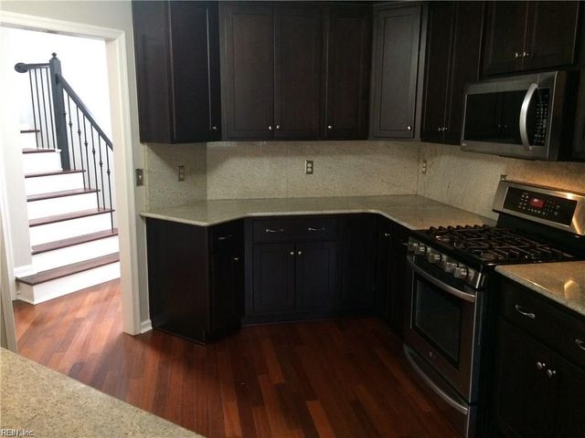 2712 Fayette CT, Virginia Beach, VA 23456