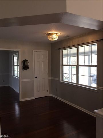 2712 Fayette CT, Virginia Beach, VA 23456