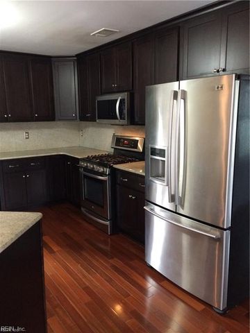 2712 Fayette CT, Virginia Beach, VA 23456