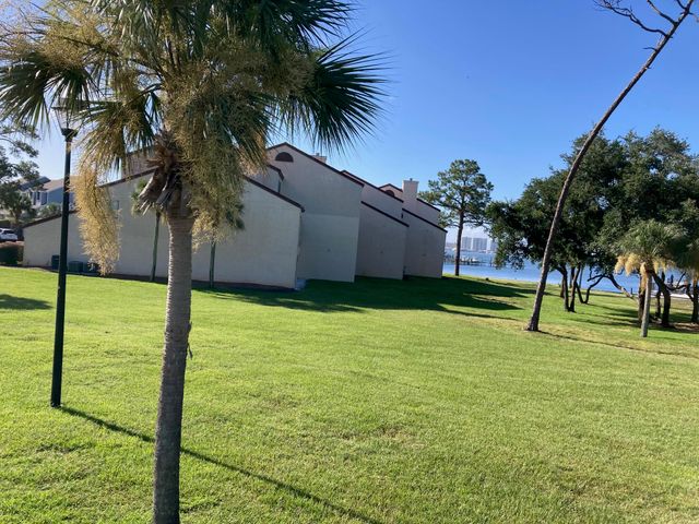 8269 Navarre Parkway, Navarre, FL 32566