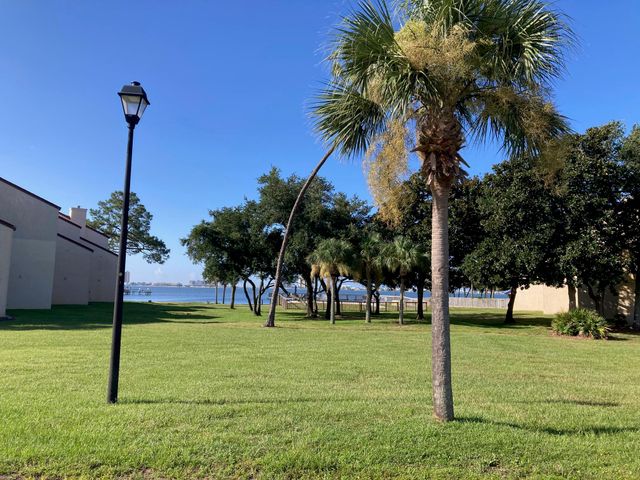 8269 Navarre Parkway, Navarre, FL 32566