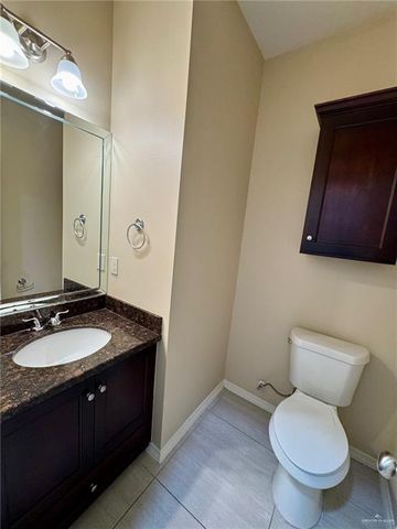 2611 E Eisenhower Avenue, Mission, TX 78573