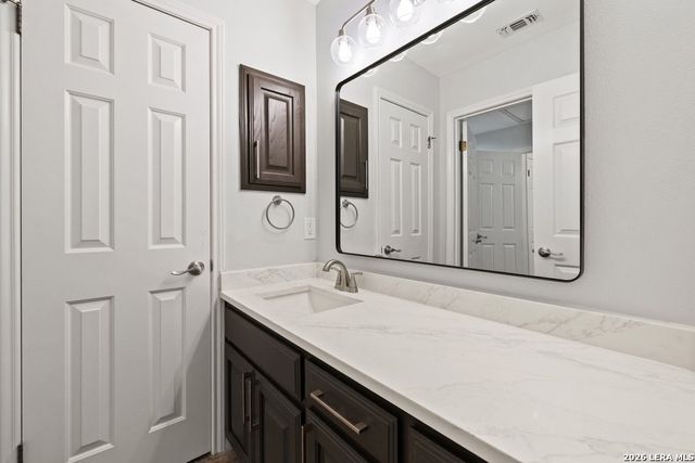17314 FOUNTAIN BLUFF DR, San Antonio, TX 78248