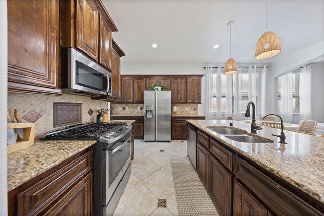 3005 Flint Rock Drive, Forney, TX 75126