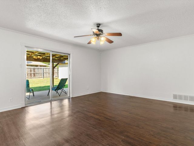 6625 Betty Drive, Watauga, TX 76148