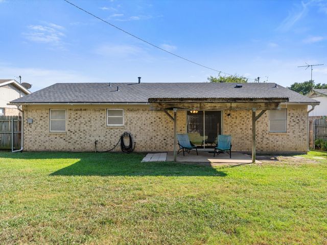 6625 Betty Drive, Watauga, TX 76148