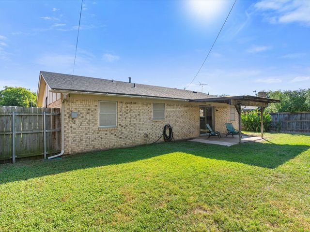 6625 Betty Drive, Watauga, TX 76148