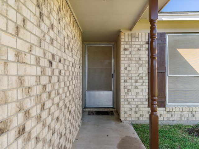 6625 Betty Drive, Watauga, TX 76148
