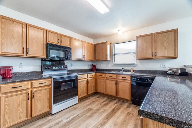 3304 Whisper Blf, Schertz, TX 78108