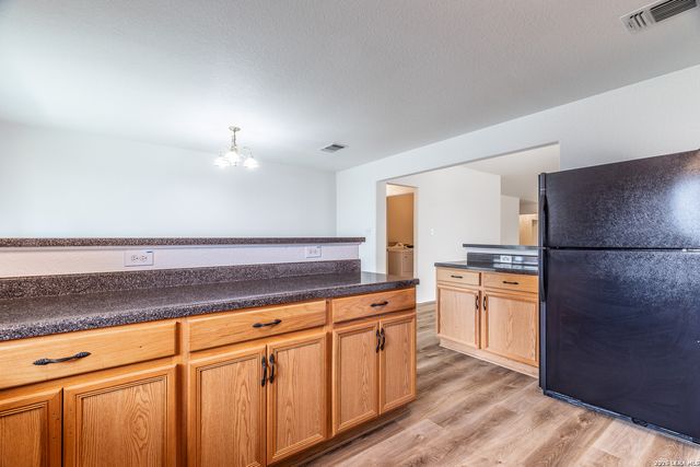 3304 Whisper Blf, Schertz, TX 78108