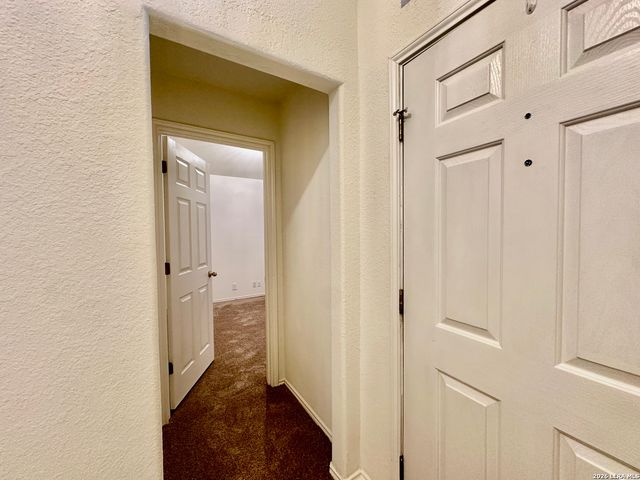 3304 Whisper Blf, Schertz, TX 78108