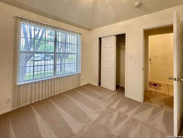 3304 Whisper Blf, Schertz, TX 78108