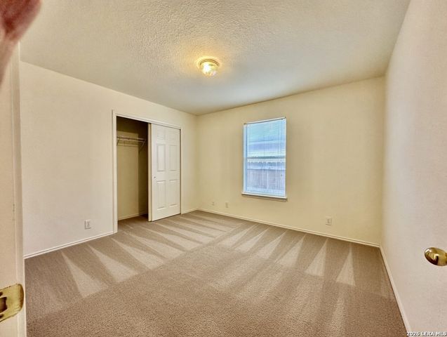 3304 Whisper Blf, Schertz, TX 78108