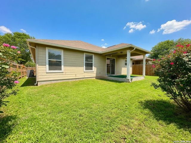 3304 Whisper Blf, Schertz, TX 78108