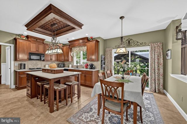 4144 SADDLEBROOK RD, Collegeville, PA 19426