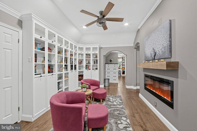 4144 SADDLEBROOK RD, Collegeville, PA 19426