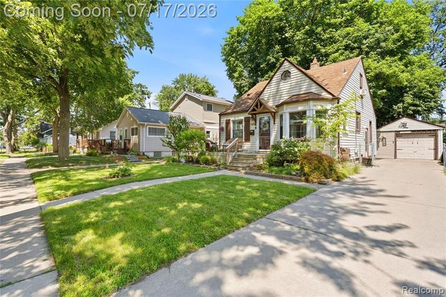 1616 N Vermont Avenue, Royal Oak, MI 48067
