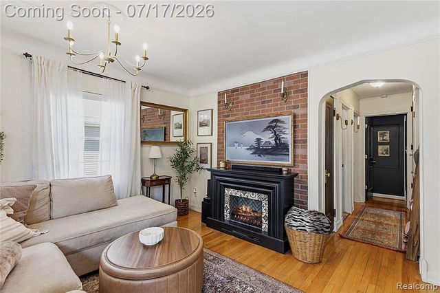 1616 N Vermont Avenue, Royal Oak, MI 48067