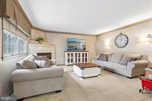 106 CONCORD RIDGE DR, Richlandtown, PA 18955