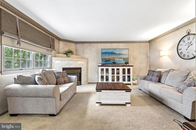 106 CONCORD RIDGE DR, Richlandtown, PA 18955