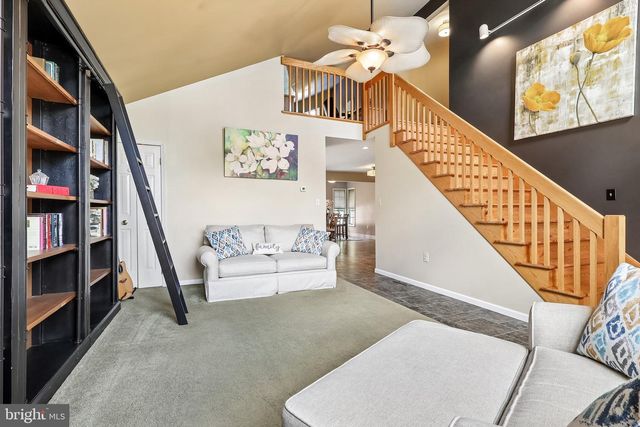 106 CONCORD RIDGE DR, Richlandtown, PA 18955