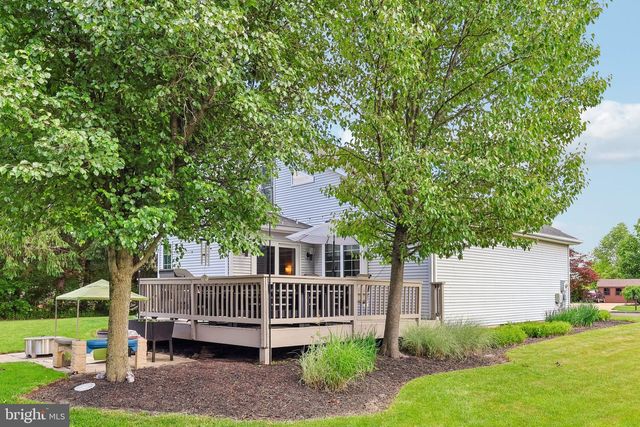 106 CONCORD RIDGE DR, Richlandtown, PA 18955