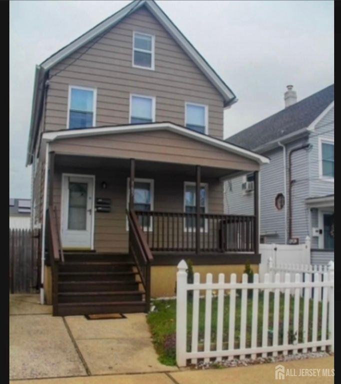 165 Emerson Street 2, Carteret, NJ 07008