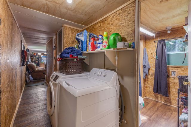 1013 Valencia Ct, Ashland City, TN 37015
