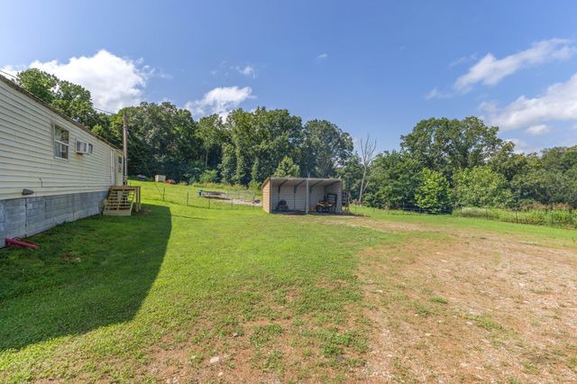 1013 Valencia Ct, Ashland City, TN 37015