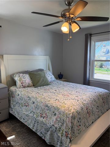5271 W 49th Street, Parma, OH 44134