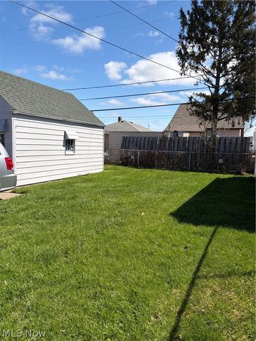 5271 W 49th Street, Parma, OH 44134
