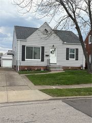 5271 W 49th Street, Parma, OH 44134