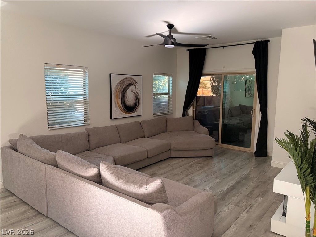 9573 Greensburg Avenue, Las Vegas, NV 89178 — photo 4