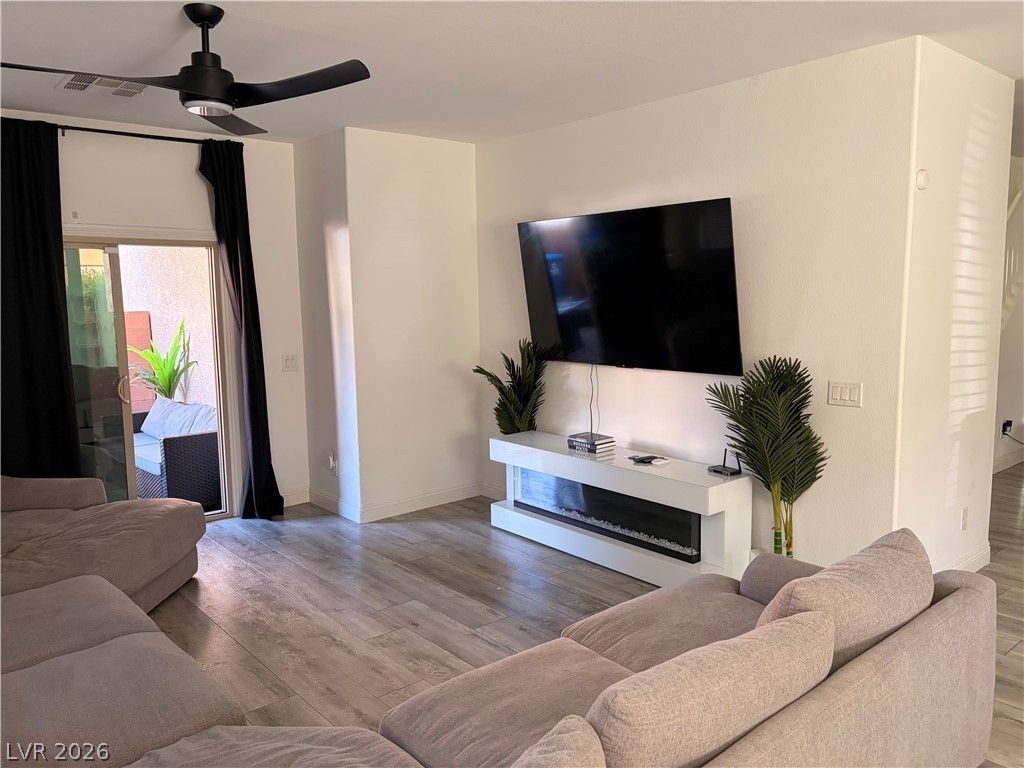 9573 Greensburg Avenue, Las Vegas, NV 89178 — photo 5