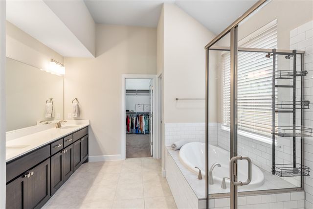 689 Pink Granite BLVD, Dripping Springs, TX 78620