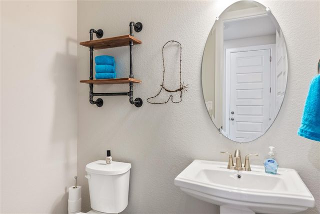 689 Pink Granite BLVD, Dripping Springs, TX 78620